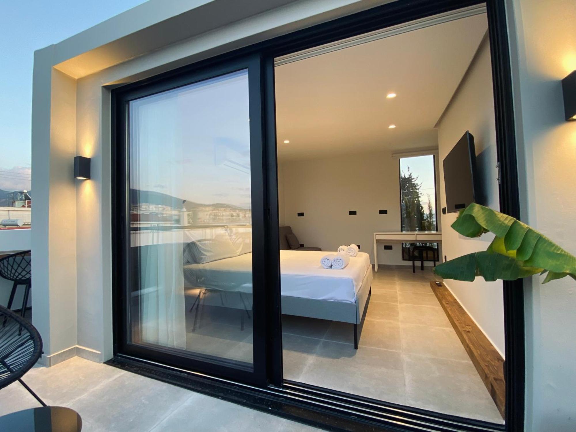 Hyperion Penthouse Apartment Patras Exterior photo
